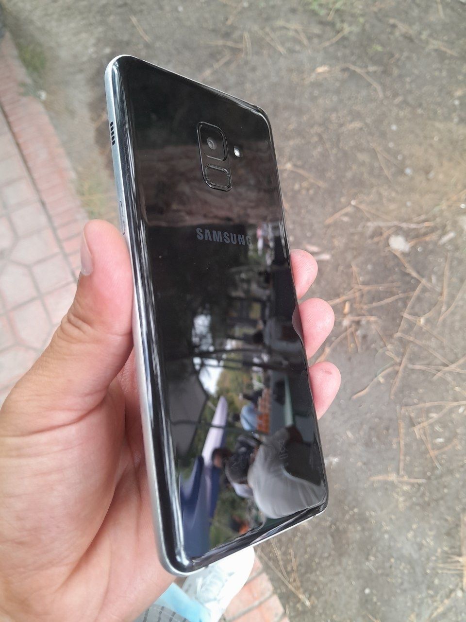 samsung a8+ sotladi