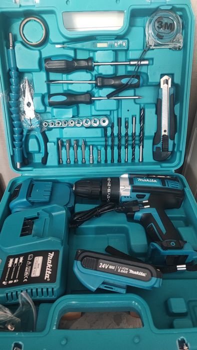 2 броя чисто нови винтоверти