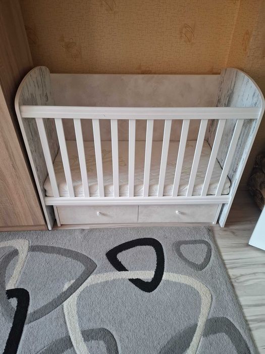 Продавам кошара на три нива 60/120