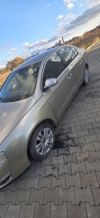 VW Passat B6 2.0 TDI 140 CP 4x4 - 2006- 215.000 km reali