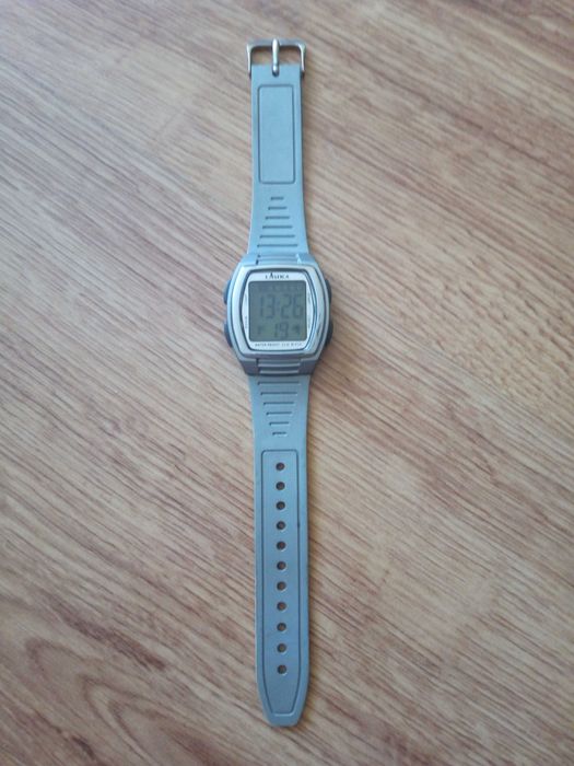 Ceas electronic Lasika