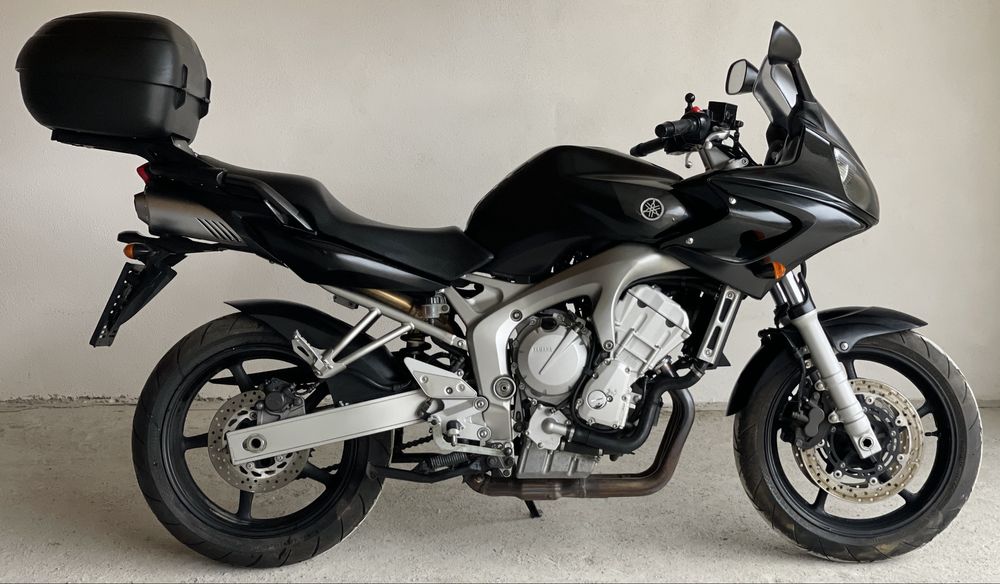 Yamaha Fazer FZ6 R Recent adusă din Germania  11.000KM -impecabilă !