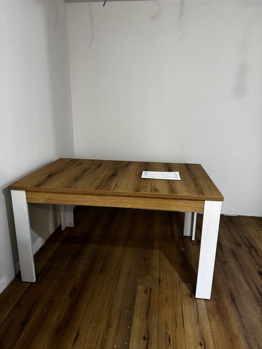 Masa extensibila din material pe baza de lemn