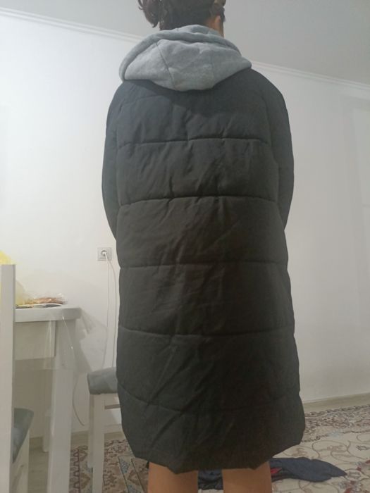 Отдам даром женскую куртку