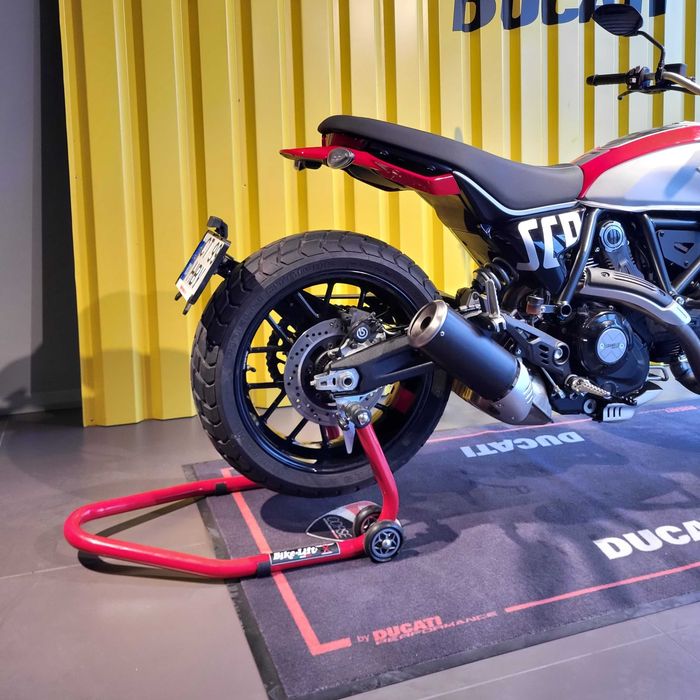 HobbyMoto vinde Ducati Scrambler ICON 800, garantie 3 ani