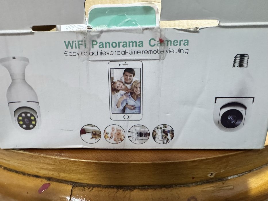 Wifi камера за място на крушка