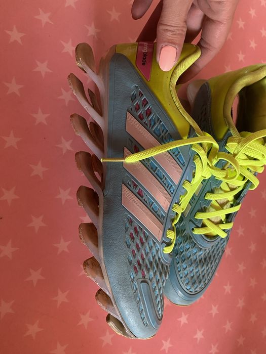 Маратонки adidas