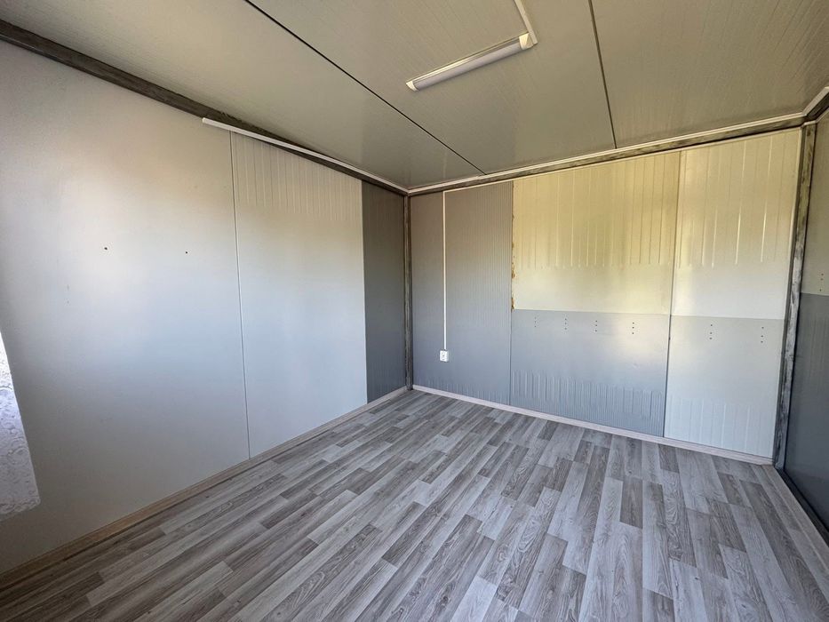Vând container locuibil