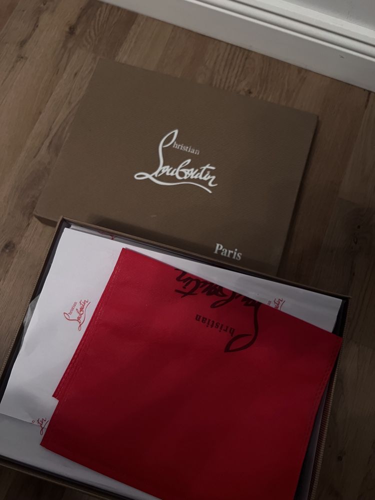 Christian louboutin Premium !!