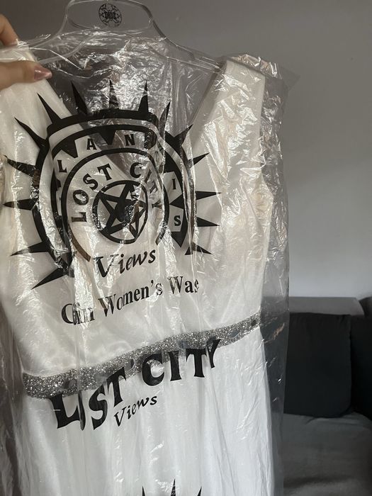 Vand rochie mireasa scurta cu trena