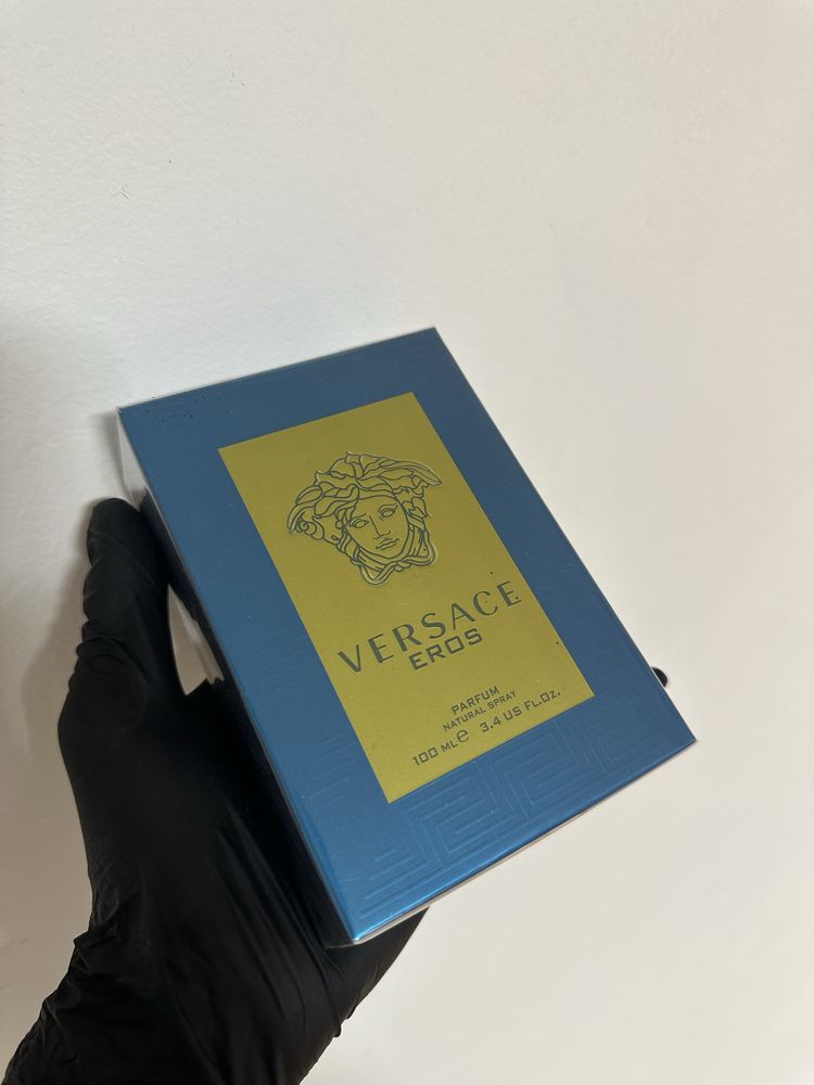 Parfum versace eros!