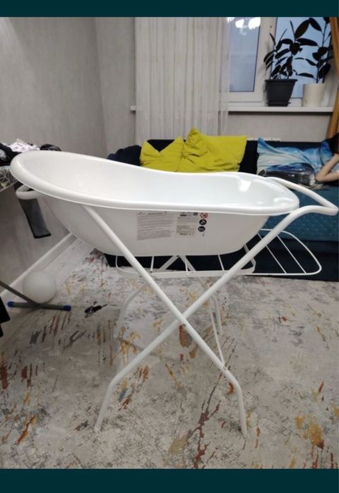 Продам подставку под ванночку