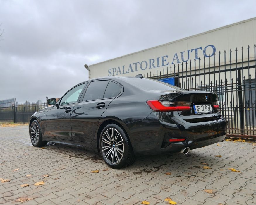 Vând BMW seria 3 G20 mild-hibrid