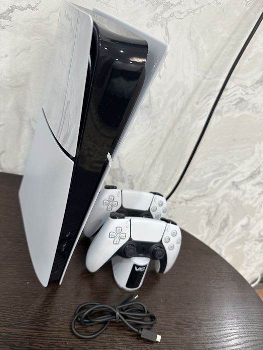 PLAYSTATION 5 slim 1 tb