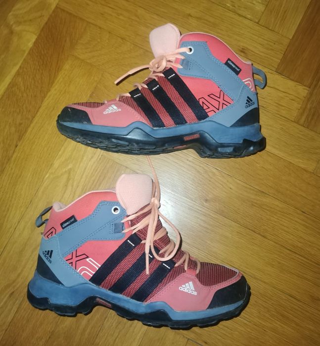 Детски зимни adidas AX2 MID CP K