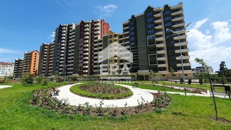 Двустаен, ексклузивен, югоизточен апартамент за продажба, в нов жилище