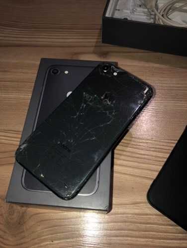 Iphone 8 full box