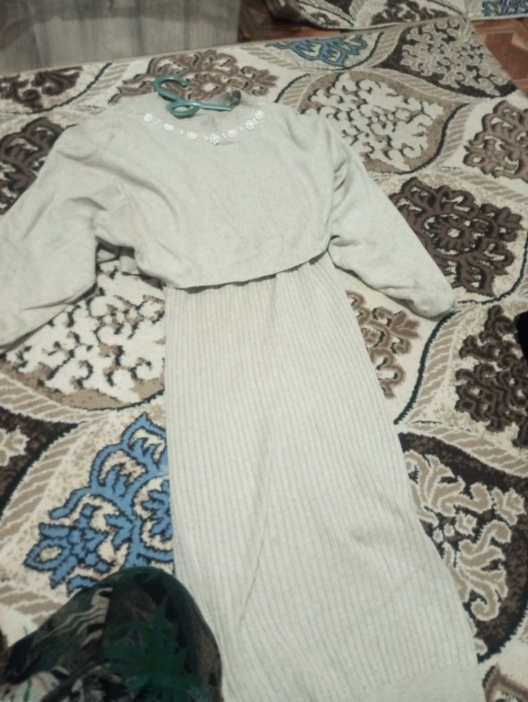 Ayollar kiyimi va sarafan obodok