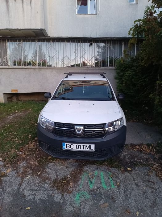Vind Logan 2018 mașina luată de noua cu 47 de mii de km