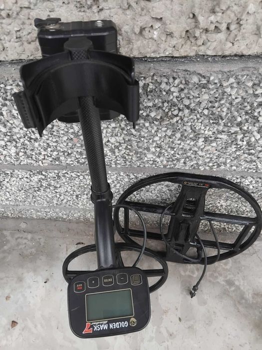 Продавам металотърсач "Golden mask 7"