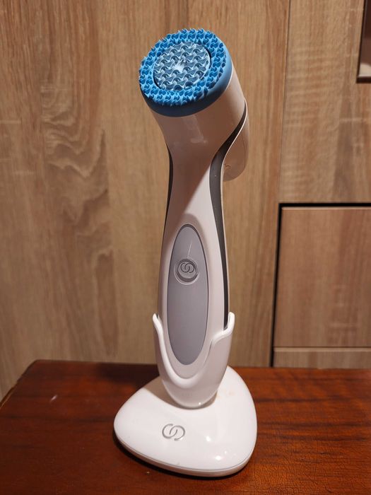 Dispozitiv curatare faciala AgeLOC LumiSpa Nu Skin