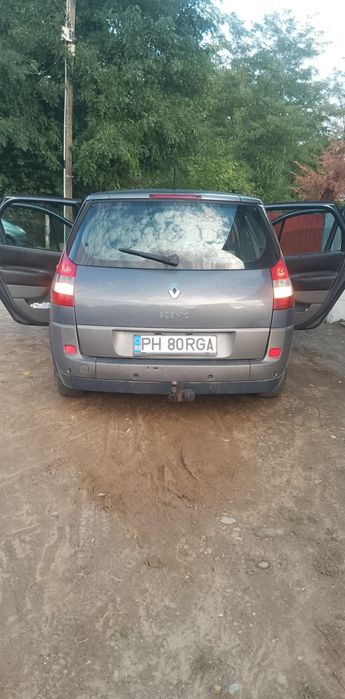 Vând reno scenic  an 2006 motor 1.9 dizel 7 locuri