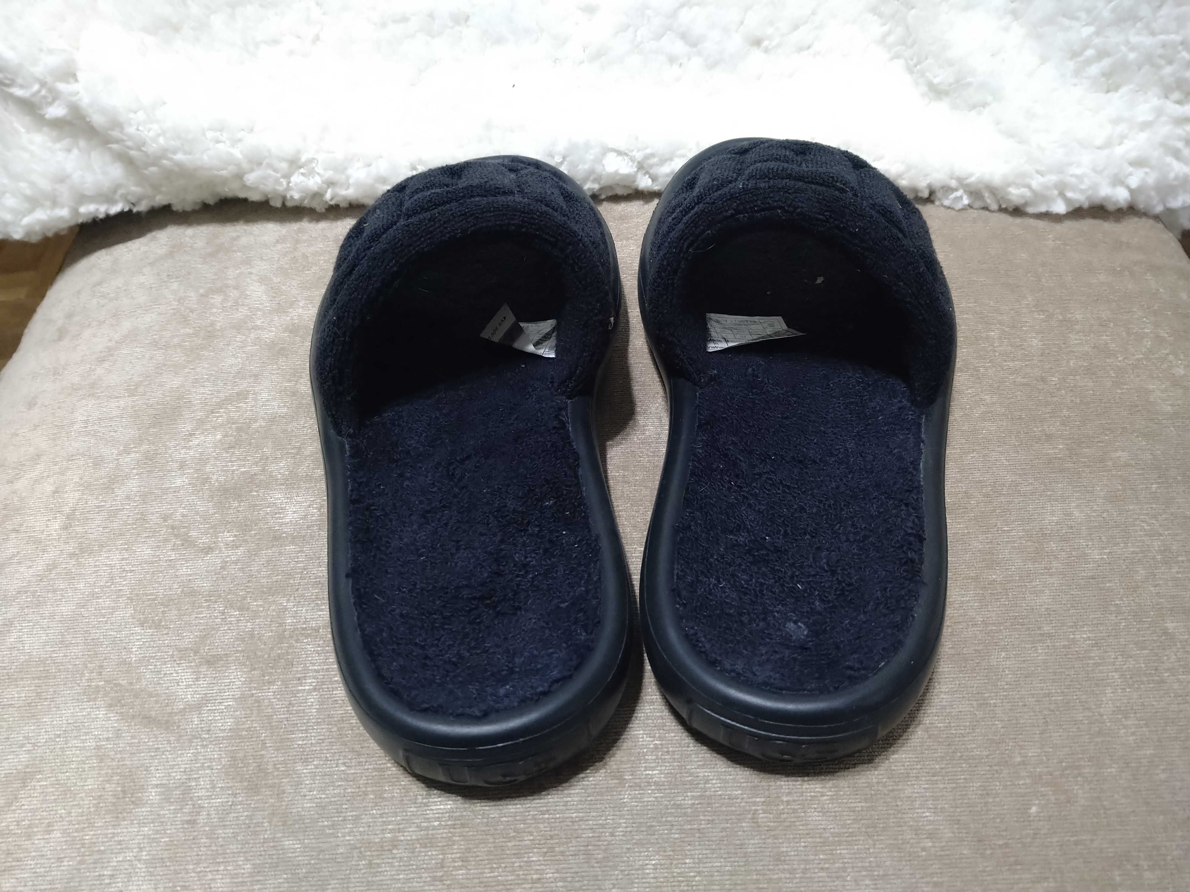 UGG - оригинални чехли номер 37
35 лв