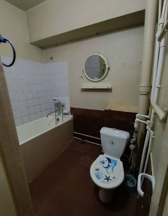 Срочно! Квартира на Чиланзар -Актепа 1/2/4 общ пл 42м ,балкон 2*6