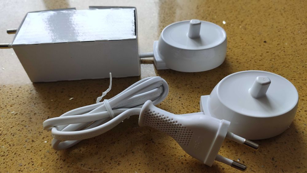 Продавам оригинално зарядно за четка за зъби Braun Oral-B