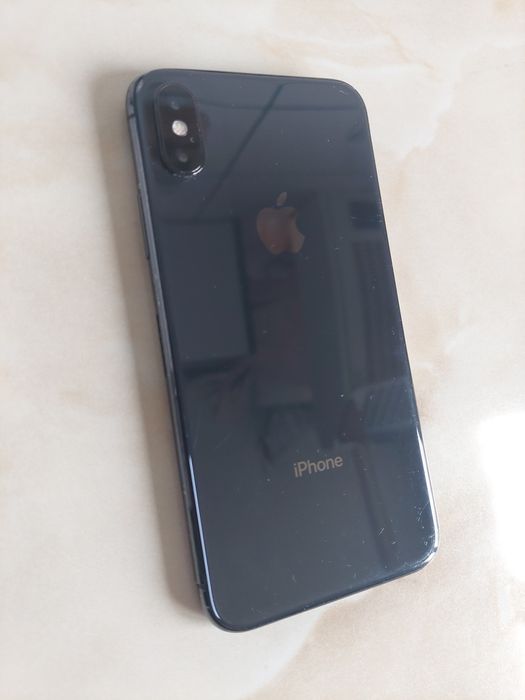 Vând Apple iPhone X spart, pentru piese (spate) //poze reale