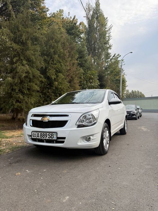 Автомобиль Кобальт