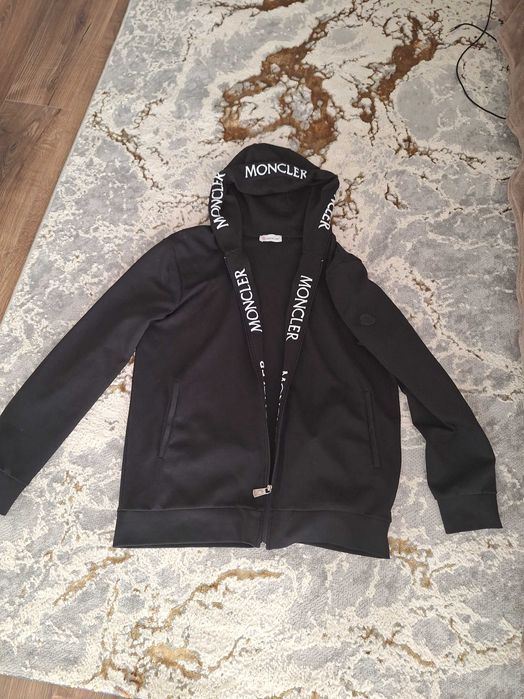 Hanorac Moncler model nou