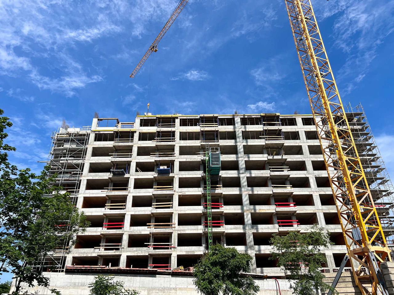 Продава се Двустаен апартамент в Варна, Чайка - 73 кв.м за 1940 €/кв.м - Снимка #2