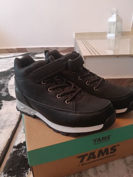 Vând ghete băieți tams  in 2 mărimi!