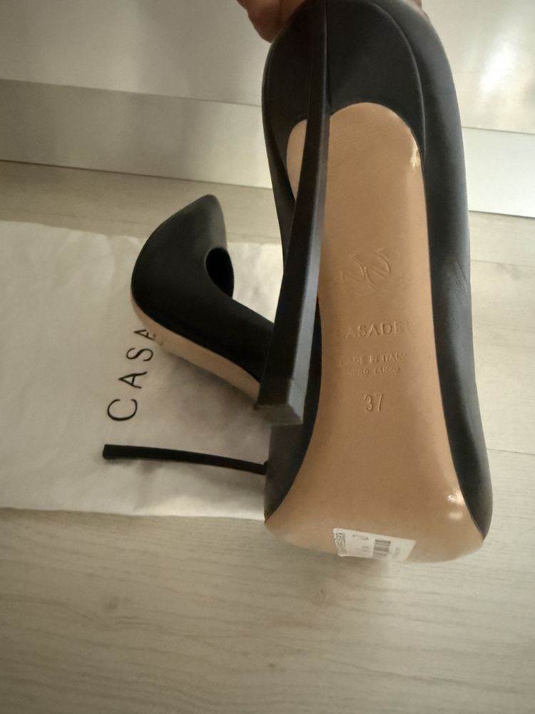 Оригинални обувки CASADEI