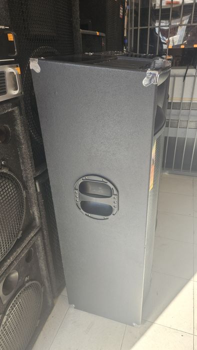 Големи караоке колони активни