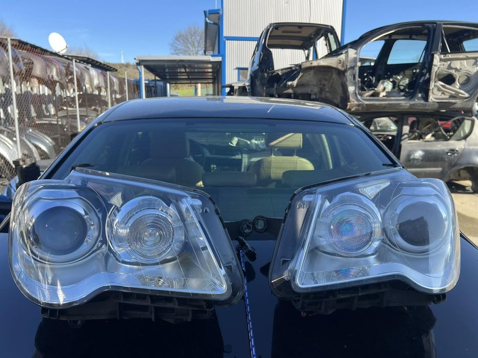Фарове ksenon VW TOURAN напално оборудвани цена 500 лв на бр