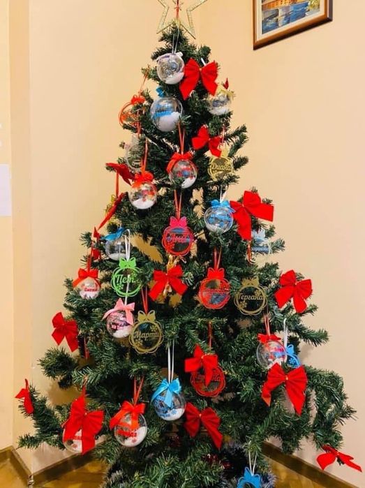 Персонални коледни топки