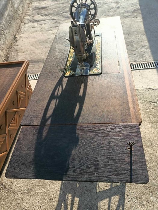 Mașina de cusut, marca Wertheim Frankfurth