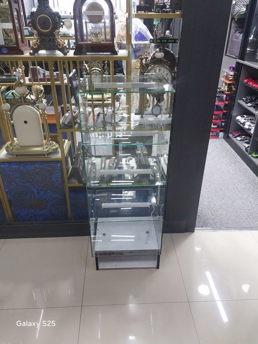 Prilafka sotiladi oynadan yasalgan