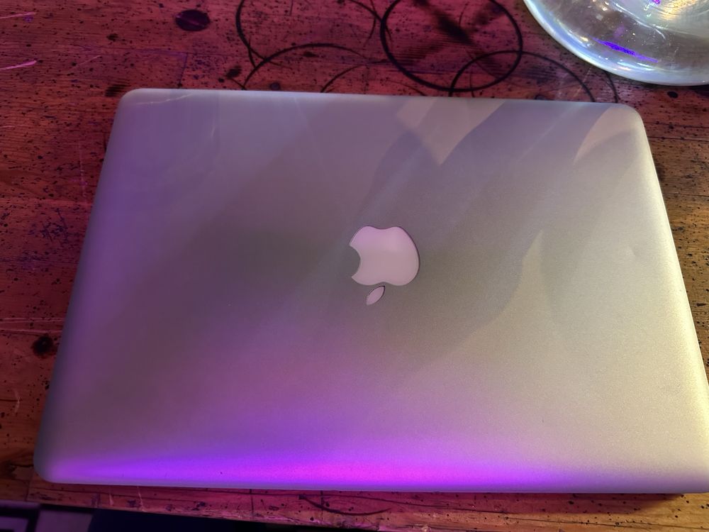 Продается macbook pro 2012 года