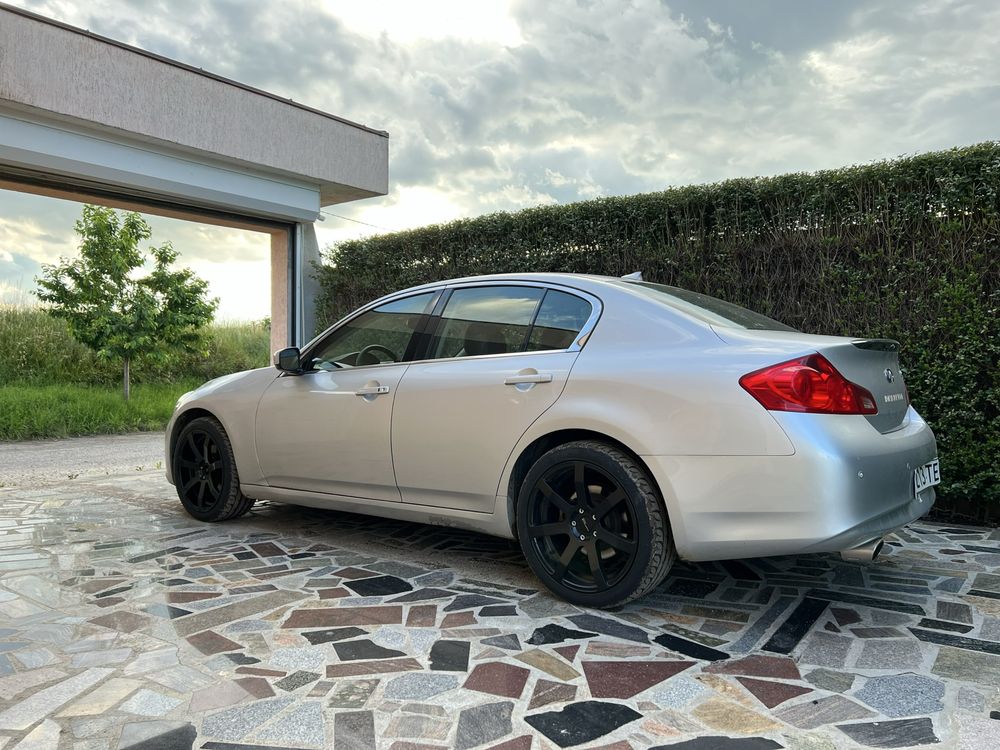 Продавам Infiniti G37x