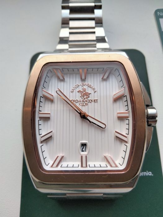 Часы наручные продам