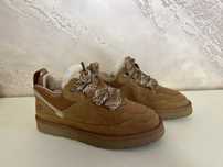 Cizme Ugg lowmel