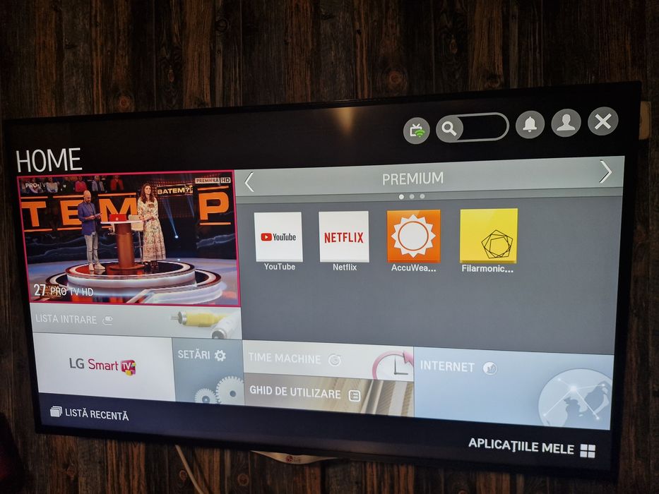 LG SMART TV  105cm