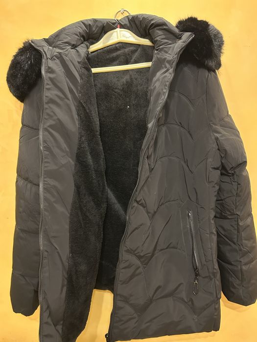 Vand urgent haina de iarna