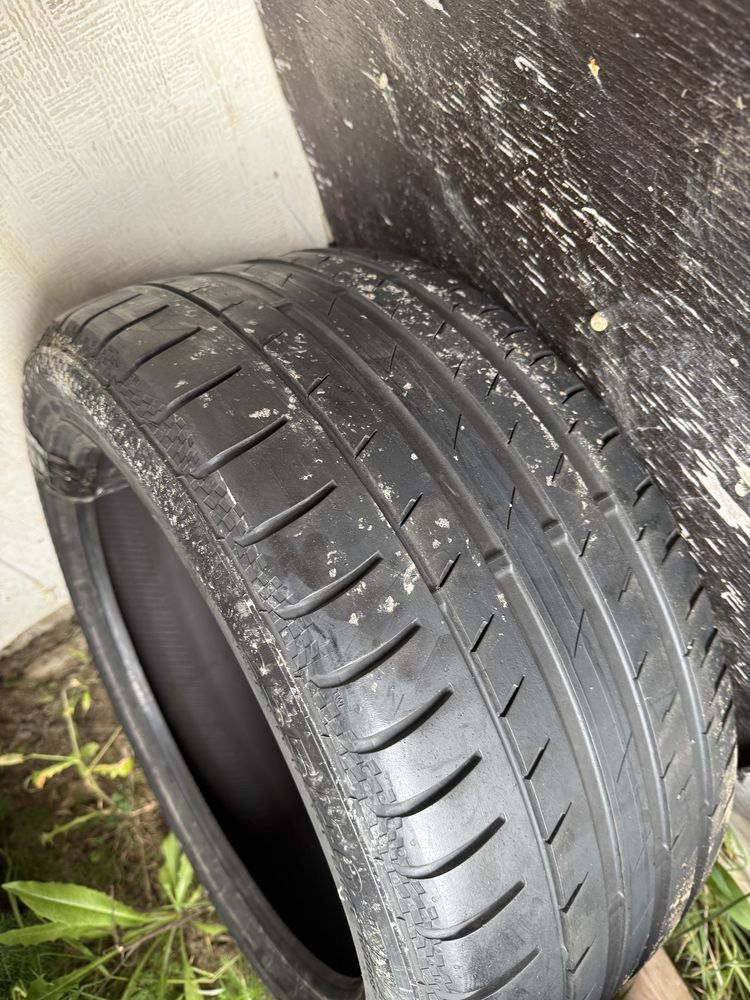 Автомобилни гуми 255-40-17