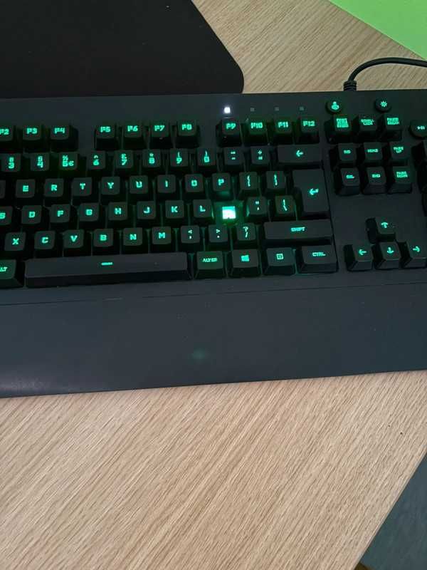 Tastatura Gaming RGB Logitech G213 - Perfect Functionala