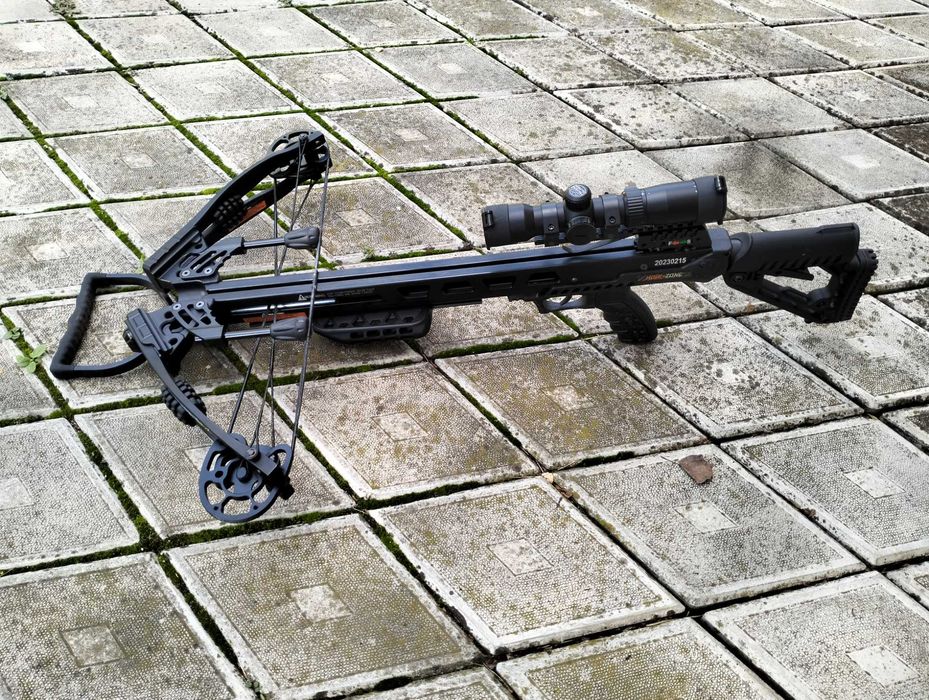 Vând arbaleta  hori zone Kornet maxx