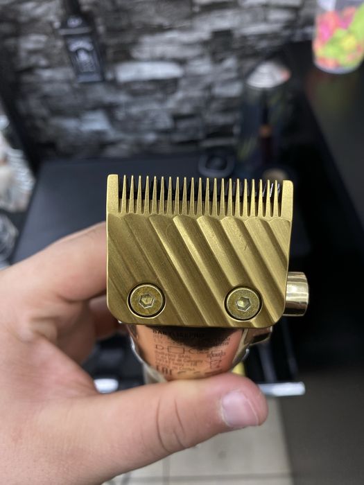 Masina de tuns babyliss gold fx aproape noua , masina taie extraordina